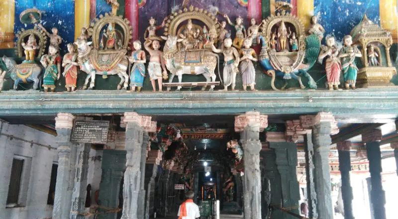 Deities on horseback and bulls over stone pillars