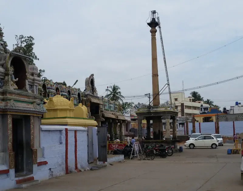 A second view of the temple, placed beside the account of its building.